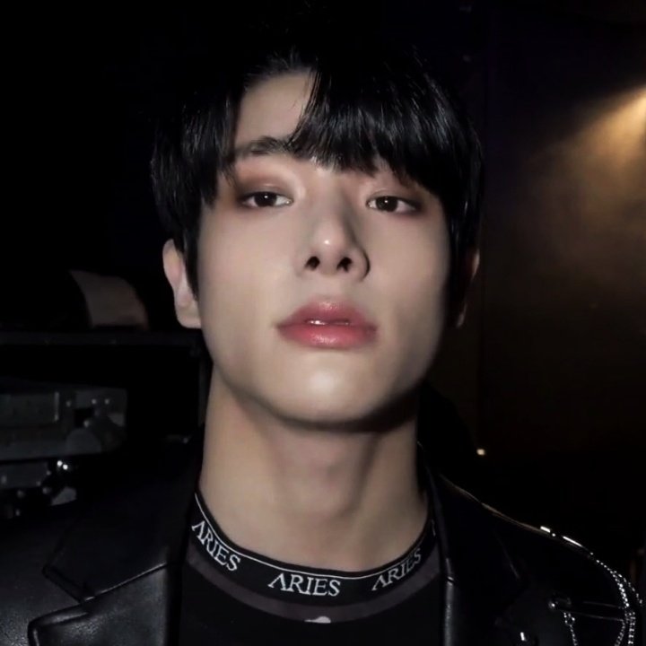 02EBOYS's tweet image. you have a crush on this jake