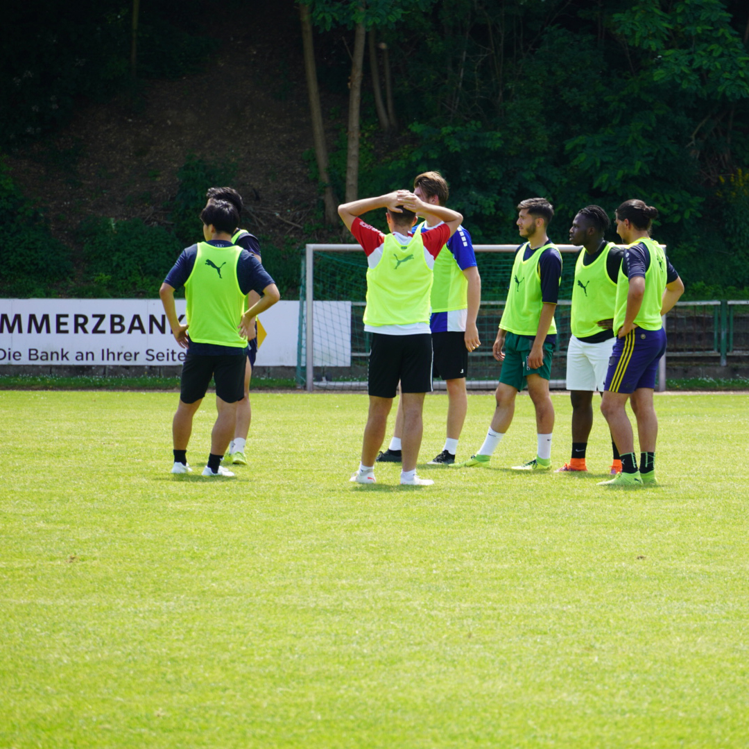 Footballior ドイツサッカー留学サポート ドイツ留学生 トライアウト 011 ノルトライン ヴェストファーレン州メンヒェングラートバッハを拠点とする ドイツ5部 Fc Monchengladbach への練習参加 岩田凌選手 メンヒェングラートバッハ サッカー