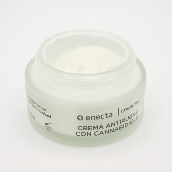 enecta_es's tweet photo. 🙄¿Tienes una mirada cansada? Nuestra crema facial con CBD contienen propiedades antioxidantes que ayudan a reducir las arrugas alrededor de los ojos y disminuyen las bolsas y ojeras, luciendo una mirada más descansada 👁️
Más info en nuestro link
https://t.co/R60x3nrwJT 
#Enecta https://t.co/cjB13pj70R