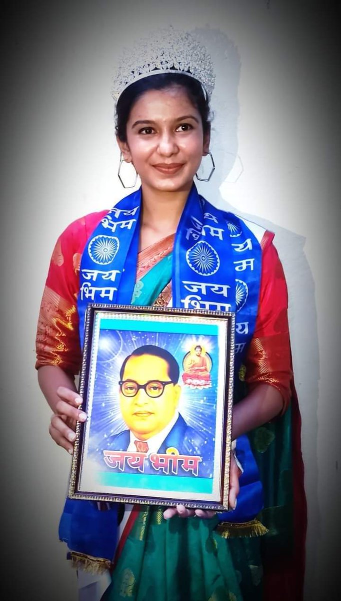 bahujanvoice85's tweet photo. इंदौर की बहुजन समाज की बेटी बहन वर्षा डोंगरे जी ने बहुजन समाज का नाम रोशन कर दिया।वर्षा डोंगरे ने स्टारलाइफ प्रोडक्शन द्वारा आयोजित मिस इंडिया 2021 का खिताब जीता। https://t.co/ESRmKH6WK1