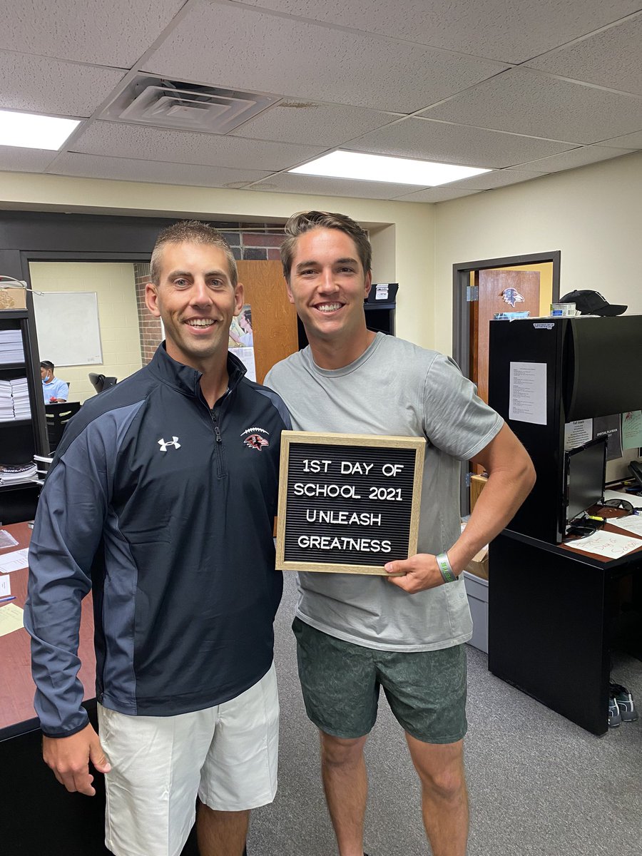 JoelOsborn_BC's tweet photo. Yesterday our players had their first day of school. Never too old for back to school pics. #UnleashGreatness https://t.co/9EZnwnRCc1