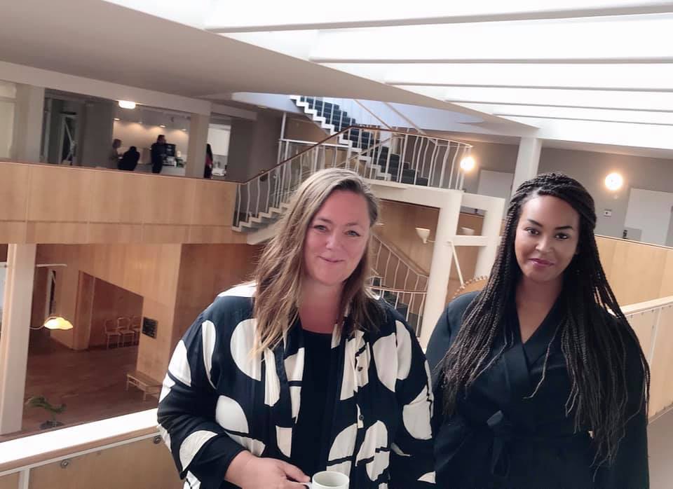 Idag är det #kfgbg, och <a href="/Feministerna/">Feministerna (Fi)</a>:s två KF-ledamöter Stina Svensson och Teysir Subhi deltar digitalt från Göteborgs Rådhus.
På dagordningen finns bl.a. 5 motioner från dessa stjärnor inom #feminism. Två av dem kommer gå igenom i del.

Feministiskt initiativ påverkar kommuner!