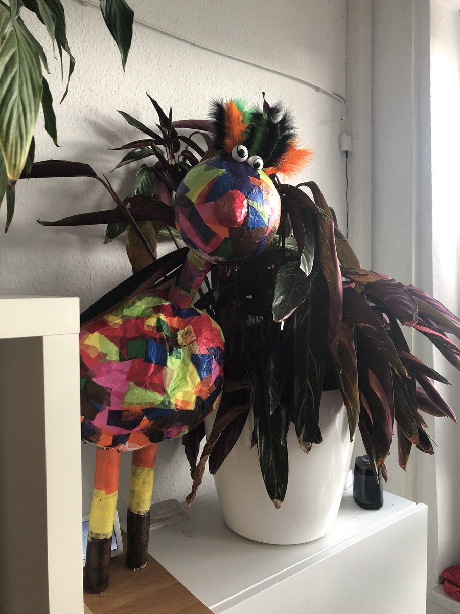 's tweet image. „Du hast ja wohl nen Vogel“ - „Ja, klar“ Darf ich vorstellen - „Rainbow“ der neue Familienvogel. #DIY #Makerkid