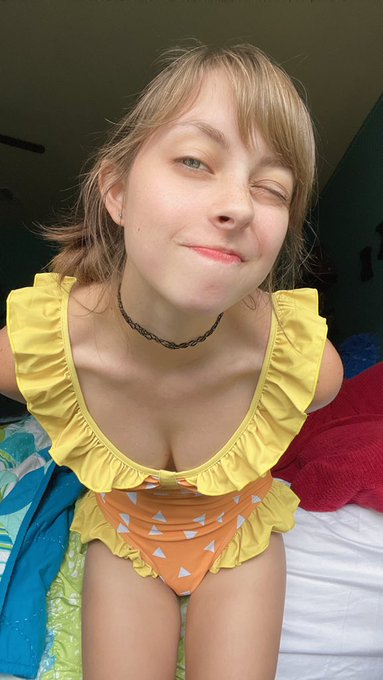 I got these awesome weeb swimsuits and summer is ending 🙃 Recognize any? #anime #swimsuits https://t<a href="/tag/anime"class="tags"><span>#anime</span></a><a href="/tag/swimsuits"class="tags"><span>#swimsuits</span></a>