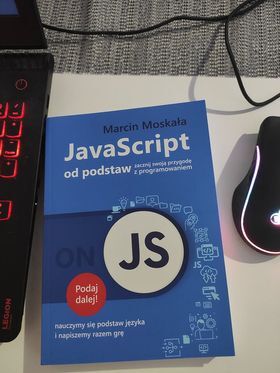 Kolejne książki "Java Script od podstaw" <a href="/MarcinMoskalaPL/">Marcin Moskała PL</a> trafią do naszych użytkowników! 

Bardzo nas to cieszy! 😁
Pamiętajcie, żeby #podajdalejprogramowanie!

#programming #programowanie #IT #programista #javascript