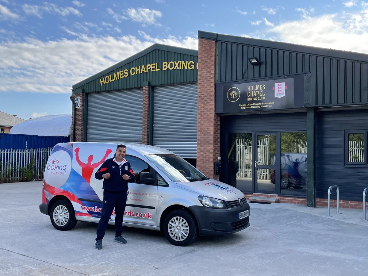BoxingAwards's tweet image. Wow, #holmeschapelboxing delivering a #boxingtutorcourse, great to have coaches #beartownboxingclub &amp;amp; #newera all doing great work in their community ⁦@England_Boxing⁩ @UK_Coaching ⁦@Sport_England⁩ #Dontthinkyoucanknowyoucan 👊🏾💥