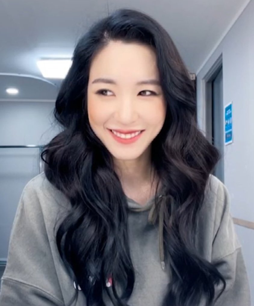 tiffany 🥺😭😭✋🏻