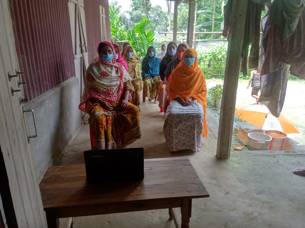 dintya15's tweet photo. E SHRAM portal launch at CSC in Assam https://t.co/lYWBZG4UYy