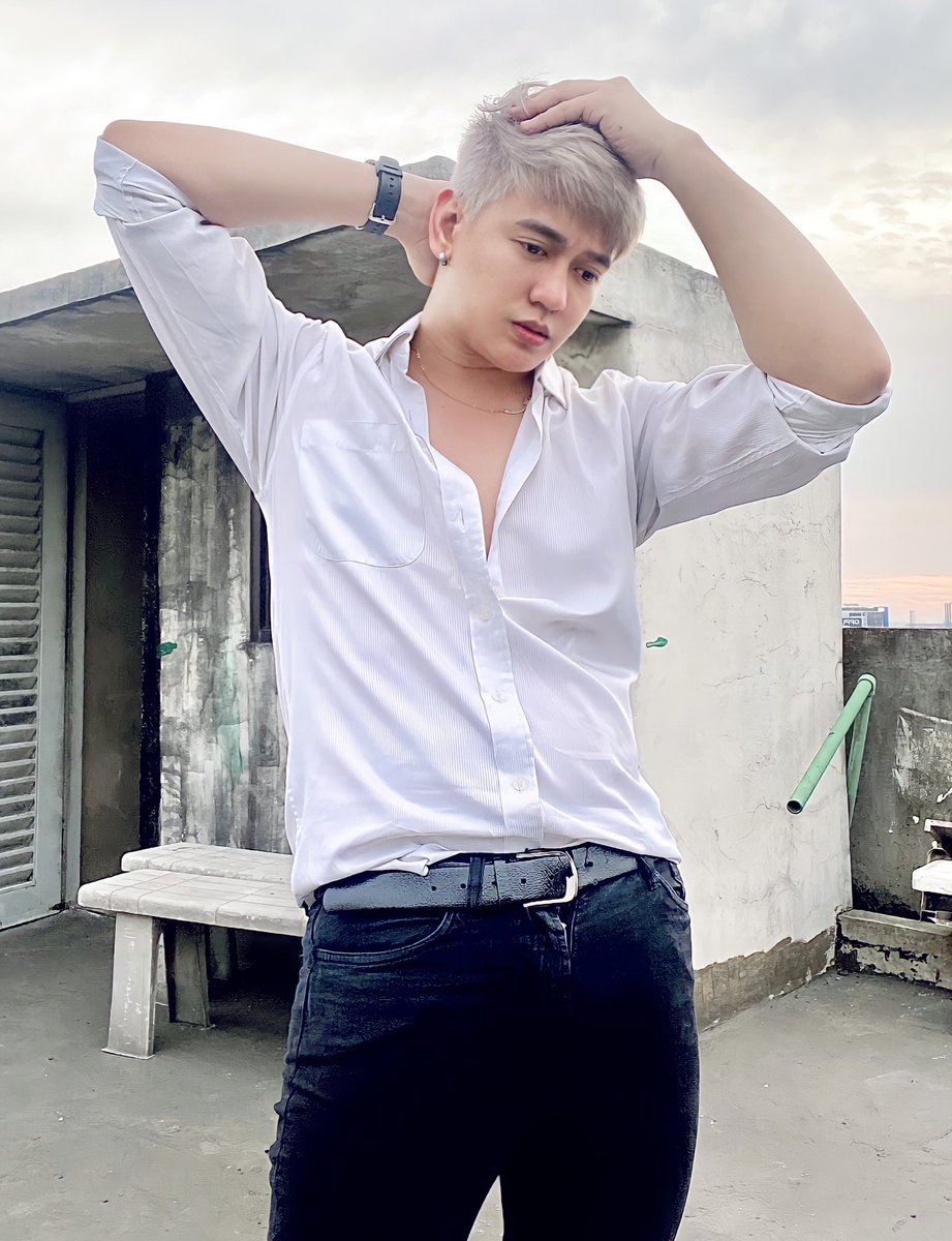 got2bedane's tweet photo. Silver ash gray look is everything 🤍 https://t.co/fEEkszmYbo