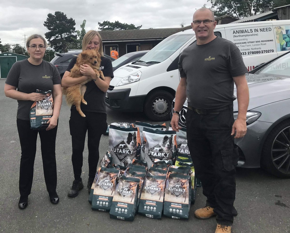 AnimalsInNeedUK's tweet photo. Big Thankyou to #goldlinefeeds #Autarkyfood #Chudleys for the amazing donation of food delivered for all the dogs in our care today.
#InternationalDogDay https://t.co/huYrUfIVRz
