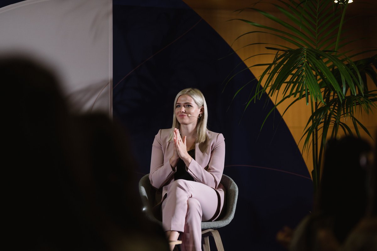 Anetttu's tweet photo. We need more women in tech – but how do we do that? Here is my recap article of the panel organised by @EuLeadership  https://t.co/w052J6Dnjj #WomeninTech #CloseGenderGap @e_estonia https://t.co/U7SwRXjwD8
