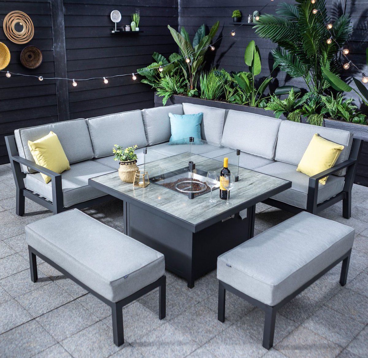 Looking for a way to keep warm outside during your evening soirees? Our Fire Pit Tables offer a modern design to complement any outdoor space with a practical central fire pit to keep you and your guests warm and cosy late into the evening. 🔥🥂 ow.ly/61F250FYqPO