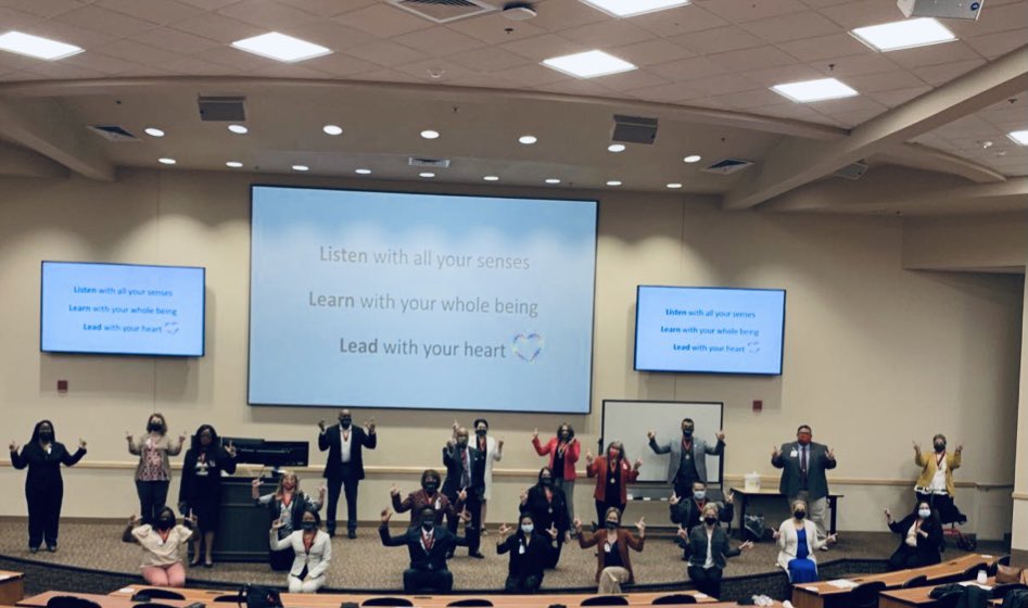 asalinas516's tweet photo. #ThrowbackThursday : Texas Tech University Health Sciences Center School of Nursing DNP Class of 2021! Wreck ‘Em Raider DNP! Red raider for life! @ttuhscson https://t.co/Q1Fre3TwuJ