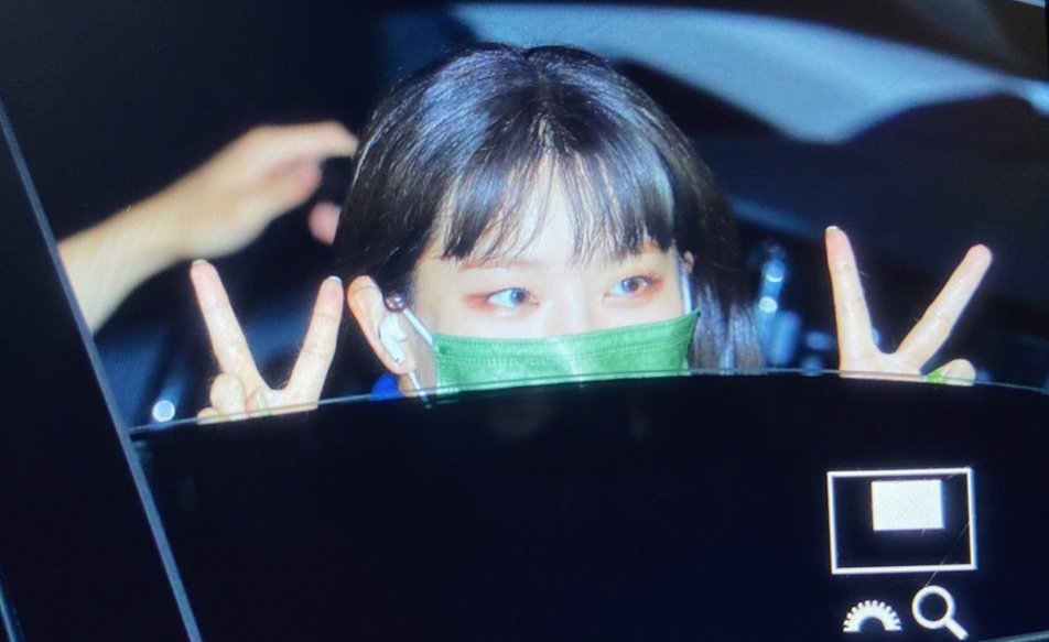 Blue Moon tweet media