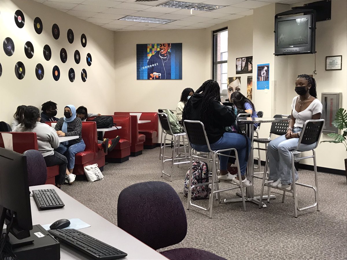 Taylor library is a great place to be at lunch! #FeedYourMind