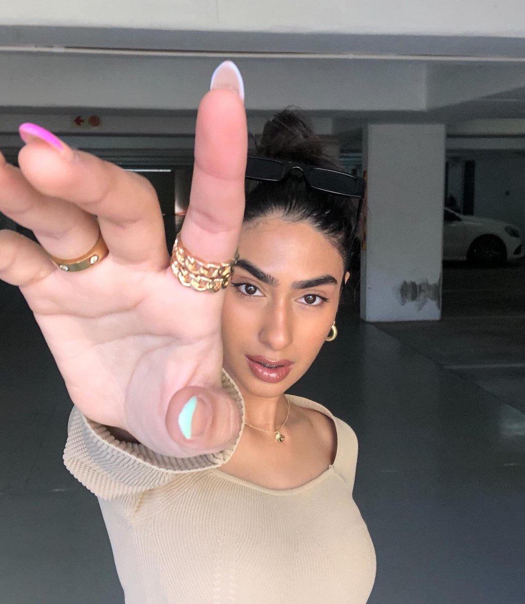 therealammarah's tweet photo. Y’a girl turned tweny1🥳 https://t.co/YitUGqPEZv