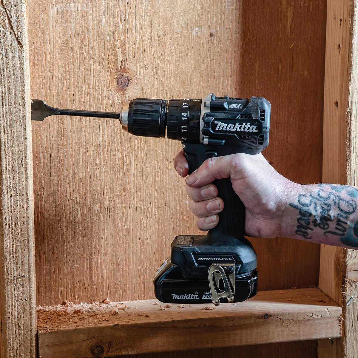 MakitaTools's tweet photo. The 18V LXT Sub-Compact Brushless Hammer Driver-Drill (XPH15) is an ultra-compact drilling and driving solution with significantly less weight.
https://t.co/8X6YVYfVRe
#makitausa #makitatools #makitalxt #subcompacttools #xph15 #hammerdriverdrill #lxtadvantage https://t.co/LD4HmbsiuM
