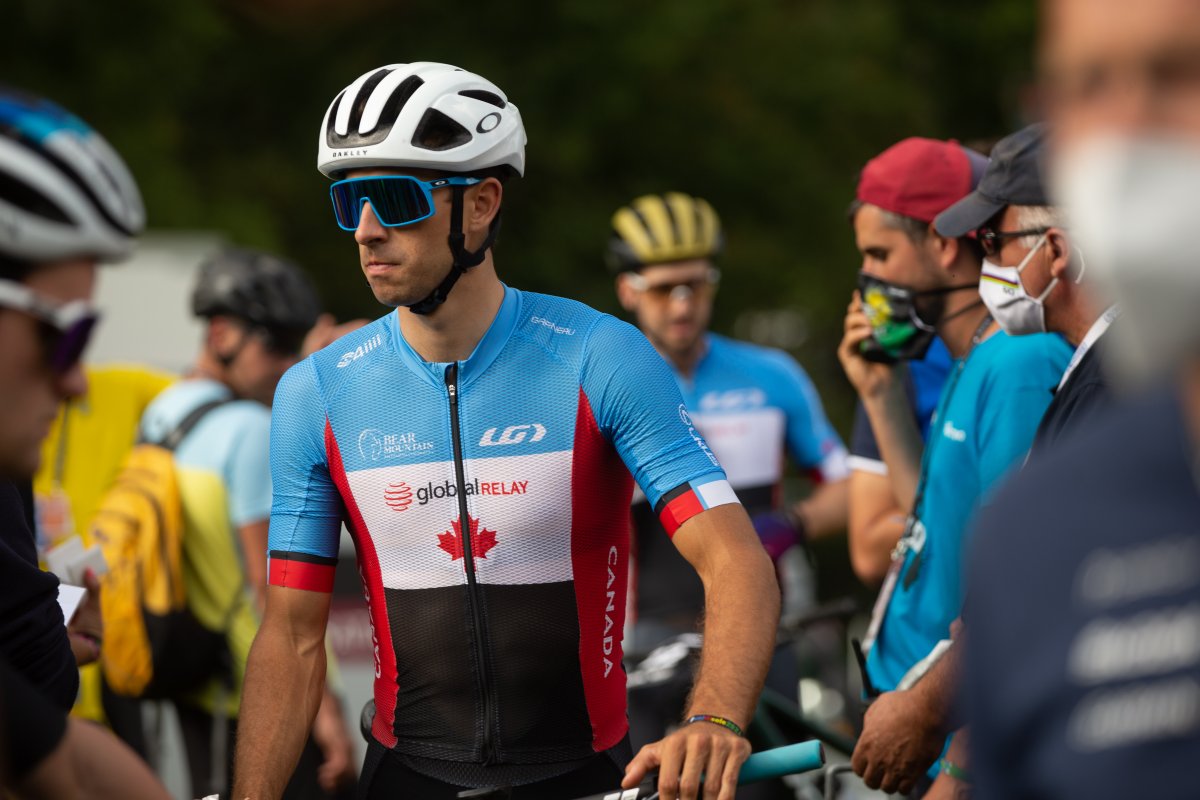 CyclingCanada's tweet image. Battle of the brothers during the finals of Elite men's short track!

@QuintonDisera and @Petey__D coming in 16th and 17th spot as the top 🇨🇦 men's finishers.

Tyler Orschel (28th) and Marc-Andre Fortier (32nd) would cap off day 3⃣ at #ValdiSole2021 

📸Andy Vathis