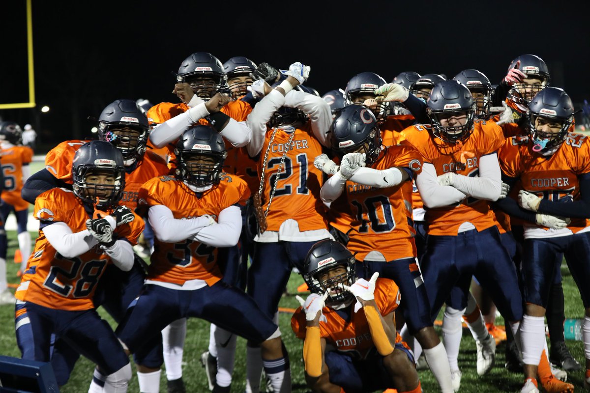 cooperhawksFB's tweet photo. 8 days.....
#ALLIN #HawkPride https://t.co/BGwlint2lB