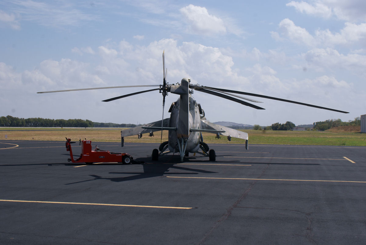 ロシアの戦闘ヘリ Mi 24 完全に デッサンが狂っている ので見てると不安になってくる 変態やな Togetter