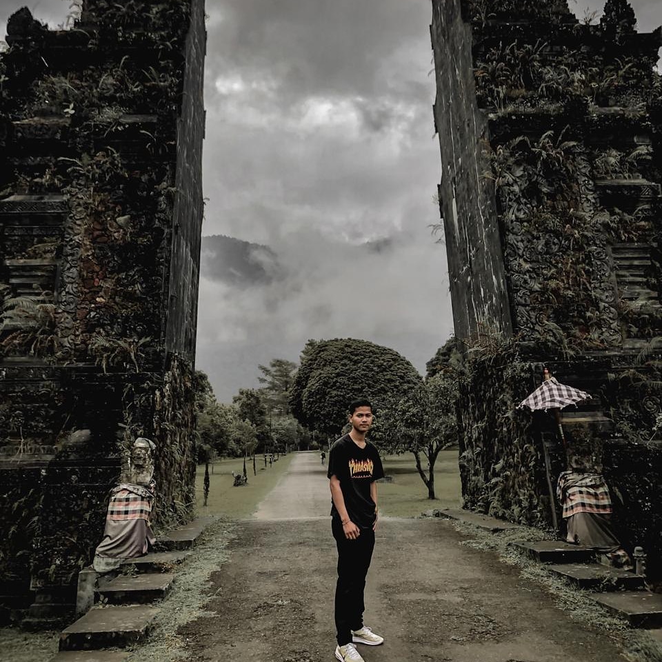Komangarisulak2's tweet photo. #FotoProfilBaru https://t.co/jI7d1dSy5a