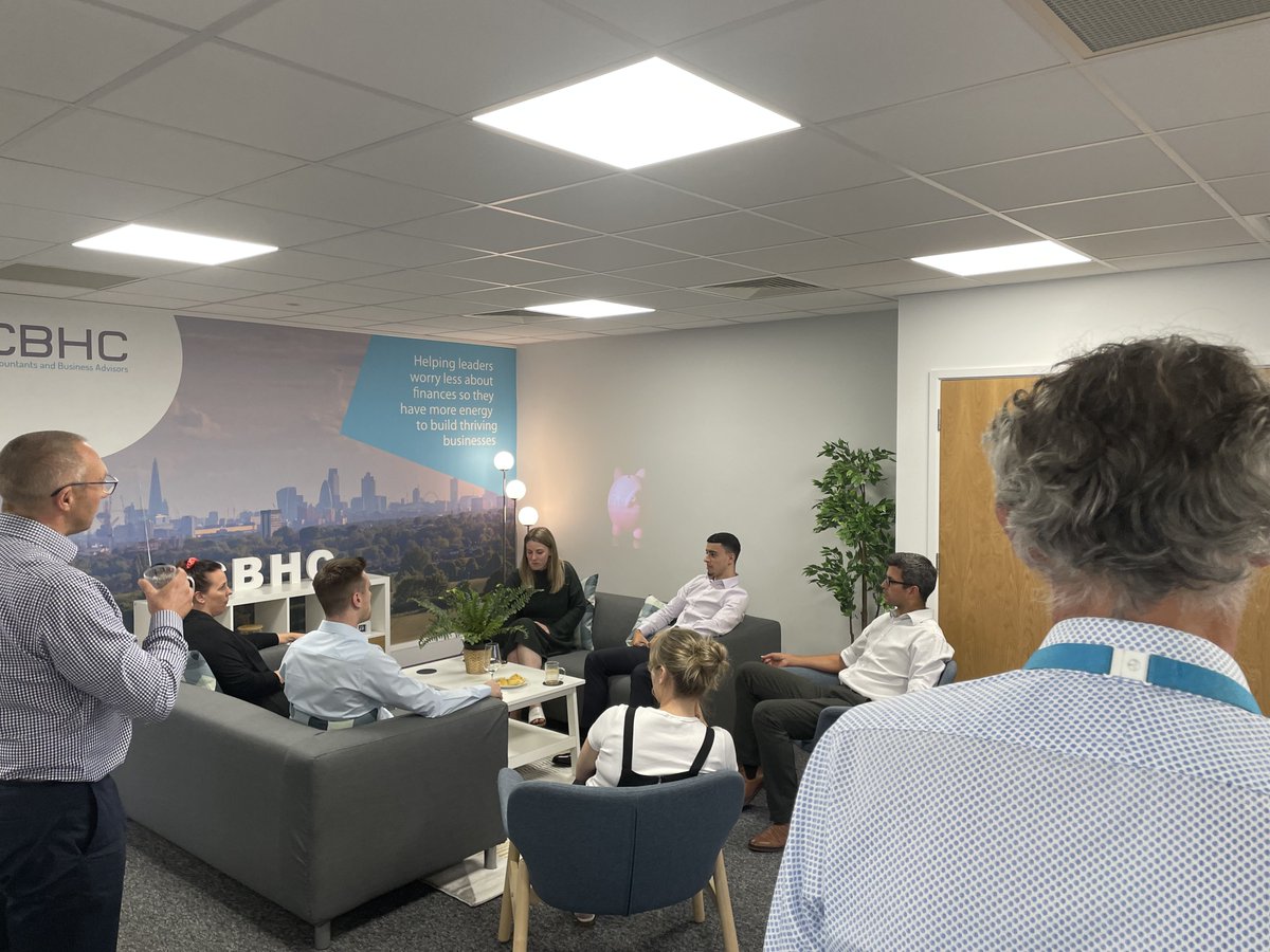 CBHCaddingvalue's tweet image. Our Chelmsford office has had a makeover! We&apos;re excited to welcome clients and friends back into our work-space, so don&apos;t be a stranger. Get in touch and book a coffee meet your account manager soon. 

#SeeYouSoon #BacktotheOffice #CoffeeCulture #BusinessforGood