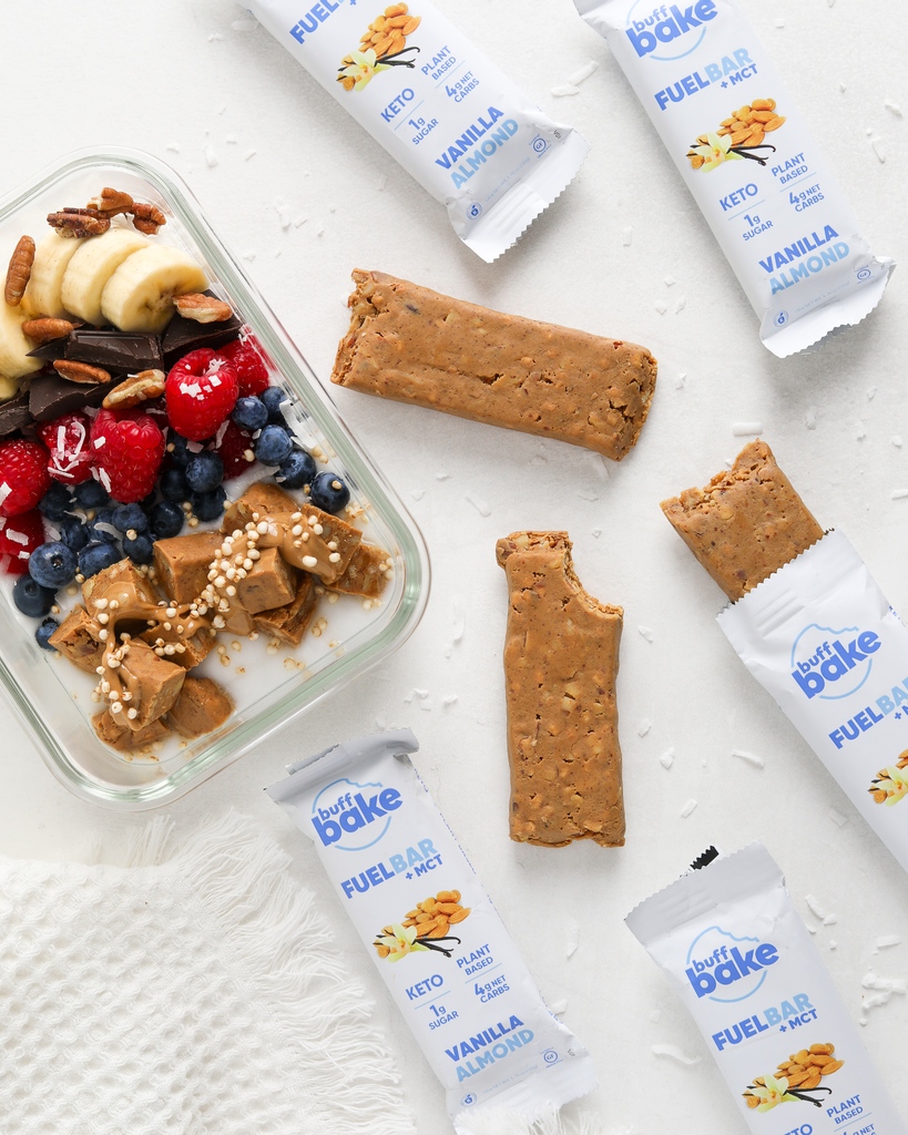 BuffBake's tweet image. Today's morning fuel! 

Fuel Bar Breakfast to-go Bowls:
• Coconut yogurt
• Fresh berries
• Sliced bananas
• Chopped pecans
• Shredded coconut
• Chopped dark chocolate
• Nut butter
• 1 Buff Bake Vanilla Almond Fuel Bar