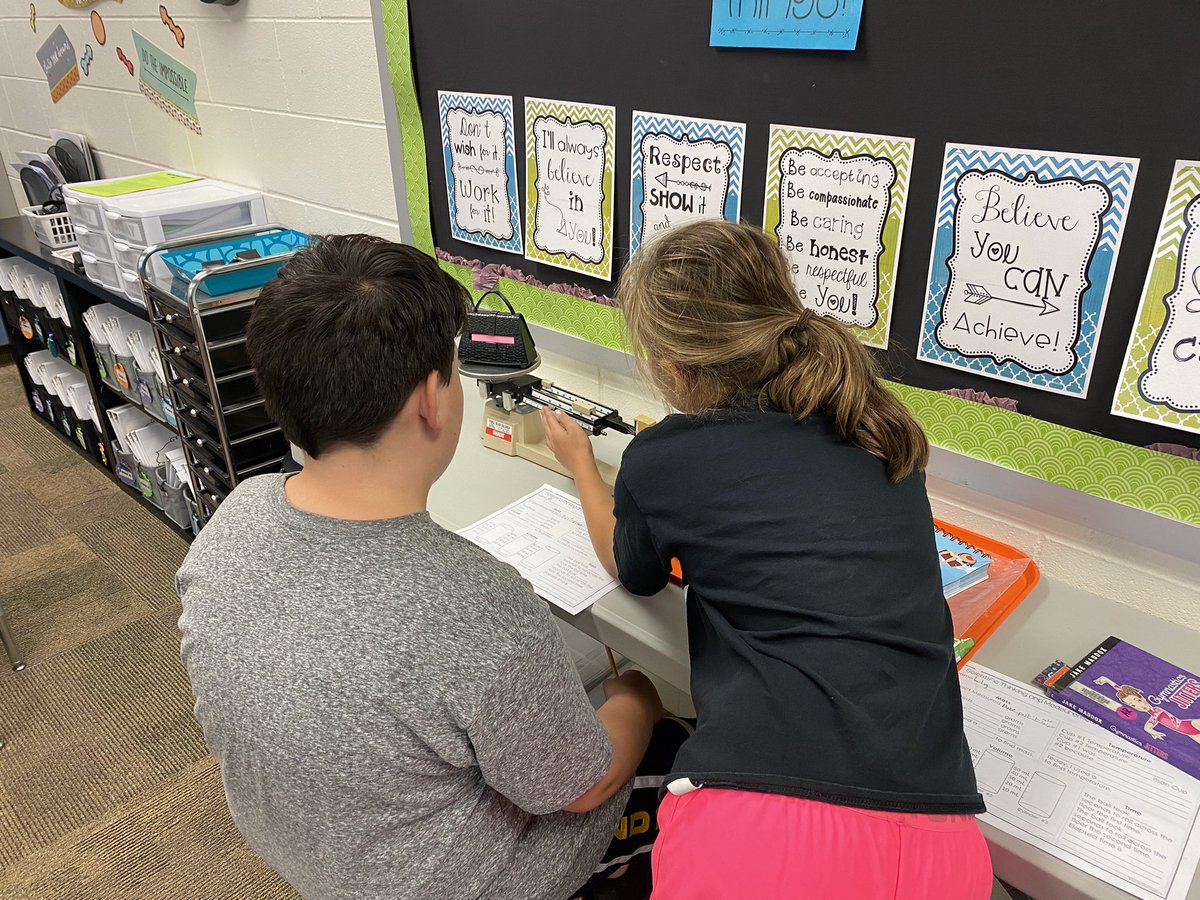 hmssci5's tweet photo. Earlier in the week the 5th grade Science students made their way through 8 different hands on Science Tool stations. #sciencepenguin #holdregedusters https://t.co/rhTLh1uWI3