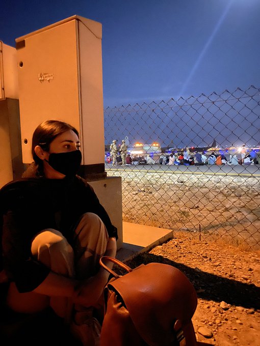 E9uE6SlWQAYFzLc?format=jpg&name=small