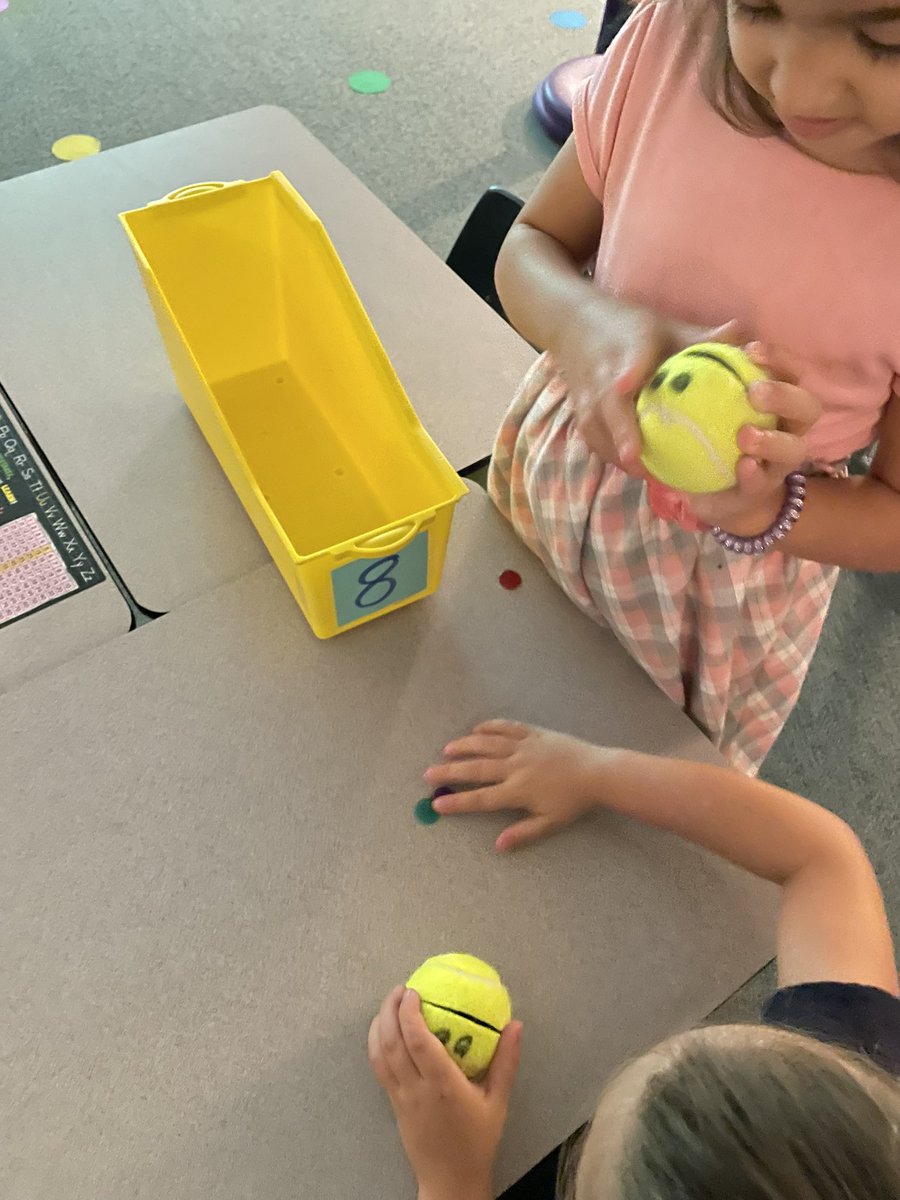 Fine motor morning!  Thank you #HISDFoundation #FineMotorFrenzy2.0 <a href="/HumbleISD_FDN/">HumbleISD Foundation</a> <a href="/HumbleISD_BBE/">Bear Branch Elem</a> <a href="/HumbleISD/">Humble ISD</a>