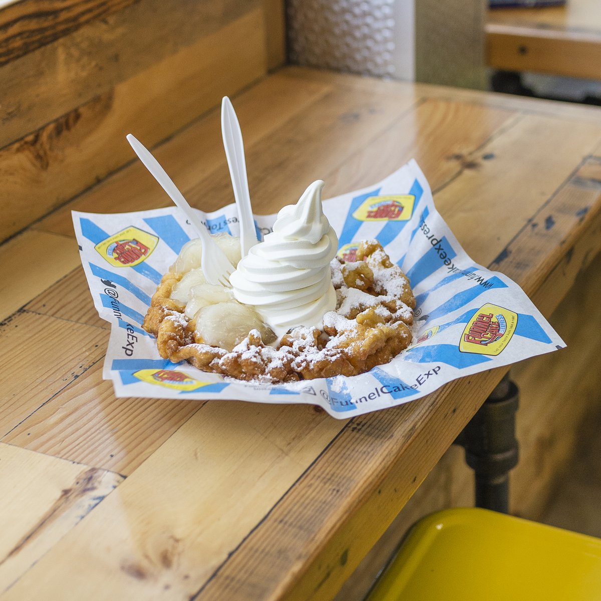 ☀️🍓🍦😍🤤
▪️
▪️
▪️
▪️
▪️
▪️
#funnelcake #funnelcakes #funnelcakeexpress #icecream #torontofood #torontoeats #toronto_insta #torontolife #catering #GTA #party #toronto