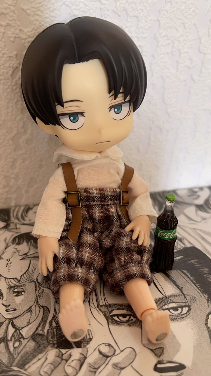 SilverKimy's tweet photo. Hello you ♡ #leviackerman #Levi #AttackOnTitan #ShingekiNoKyojin #進撃の巨人 #aot #Nendoroid #obitsubody https://t.co/tcQmt5yBn6