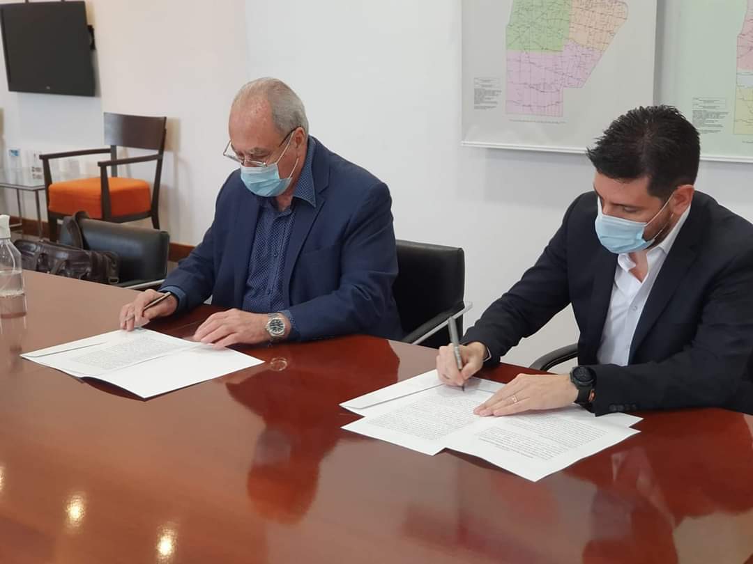 En los gobiernos federales como el <a href="/gobdecordoba/">Gobierno de Córdoba</a>, ni los colores políticos ni las elecciones de turno nos marcan el camino.

¡Río Tercero tendrá su nuevo Balneario, me siento orgulloso como vecino!♥️👏🏽

¡Este es el modelo de país que necesitamos y queremos los cordobeses! 🇦🇷