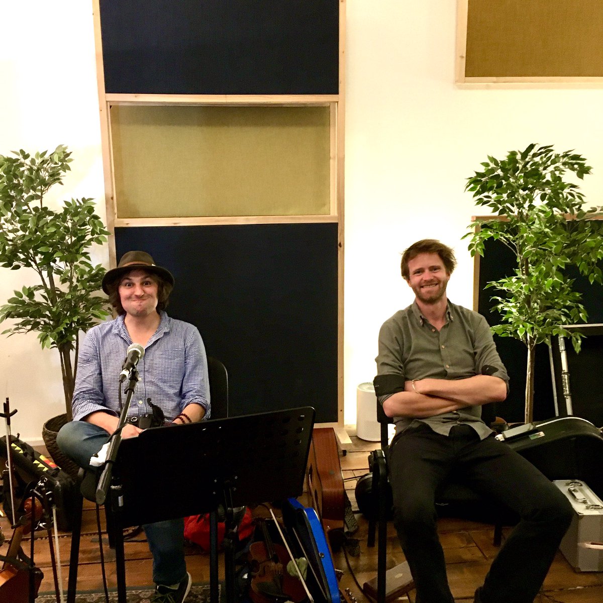 Rehearsal studio foliage appreciation society, feat. @Mikeykenney and <a href="/garefowlmusic/">Garefowl</a>  

#faketrees #folkmusic #shrewsburyfest  
#folk