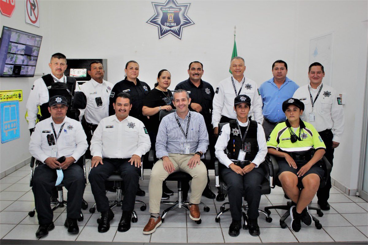 agCussi's tweet photo. #MeConsta #HastaLuego

El mítico “corazón azul” del que se habla en las policías sí existe…y se dejan pedazos de él en cada proyecto. Pedazos más o menos grandes dependiendo de la intensidad de lo vivido.

En @ColimaPolicia se queda entero!

@ColimaMunicipio https://t.co/6yuR6YK8si