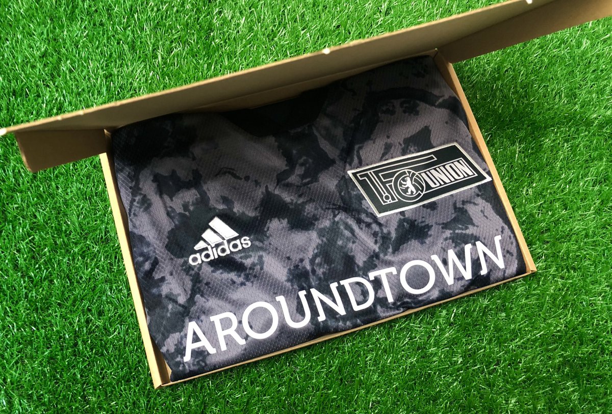 mysteryfootball's tweet photo. We are giving away a Mystery Football shirt to one lucky follower!👕 

To enter: 
1️⃣ RT this tweet
🤝 Follow us

Good luck! 🤞🏻 https://t.co/B17hJIjlXI