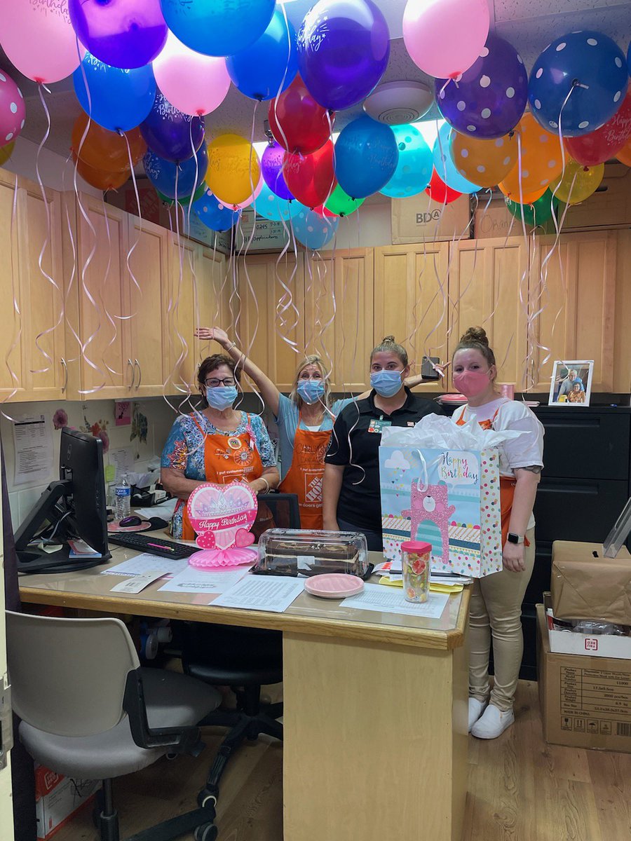Thank you Janesia, Kasee and Christina for the pre-birthday celebration! You can imagine my surprise when I came into my office 🥳😲.! <a href="/BrianGuerard/">Brian G</a> <a href="/679_0041/">ltaylor</a> <a href="/Janeisa_/">Janeisa</a> <a href="/BrettTHD/">Brett Stephens</a> <a href="/heidihorupp/">Heidi Rupp</a> @