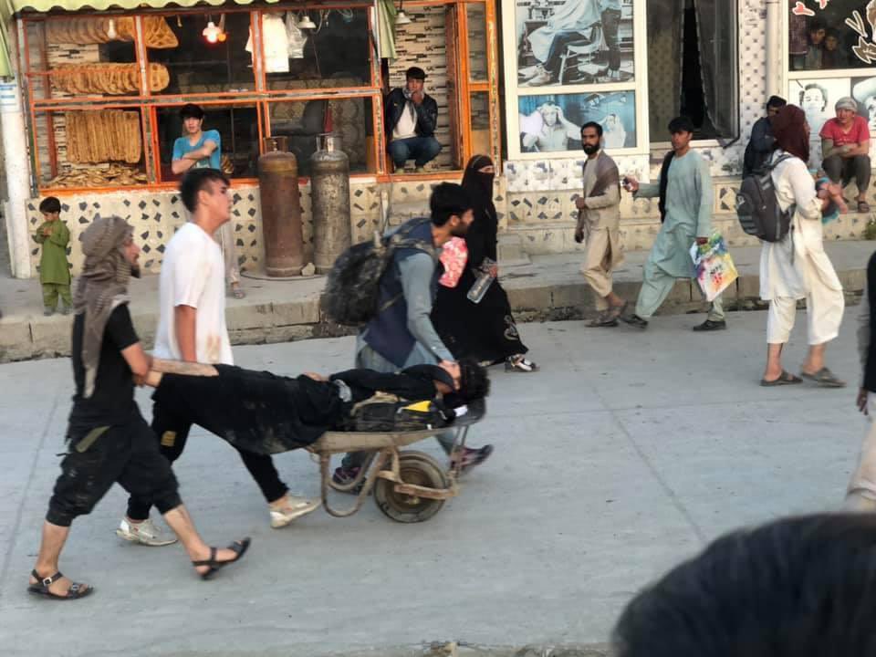 sttbreakingnews's tweet photo. Explosion at Kabul airport appears to be suicide attack, three U.S. officials say...number of casualties unclear at this time #explosion #Kabul #Kabulairport https://t.co/92Ypbnuixp