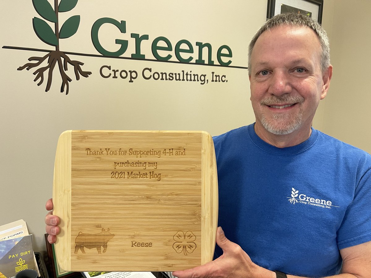 greenecrop's tweet photo. Received a very nice Thank You gift from one of the Johnson County 4-H livestock projects that we purchased.   Thank you Reese! https://t.co/Uzs20msp9h