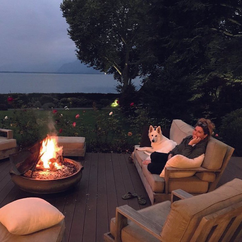 "A dog is the only thing on earth that loves you more than he loves himself" - Josh Billings.⁠⁠
#internationaldogday #nationaldogday