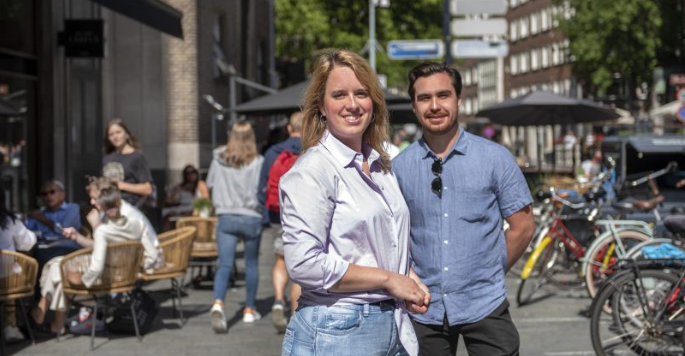 De Rotterdamse aanpak om alcoholgebruik onder studenten terug te dringen, is door <a href="/Trimbos/">Trimbos-instituut</a> als landelijk voorbeeld gesteld. Het instituut maakte een handreiking voor gemeenten. ‘Dit project is echt een pareltje.’

Meer weten? Lees het artikel hier ap.lc/JRs24