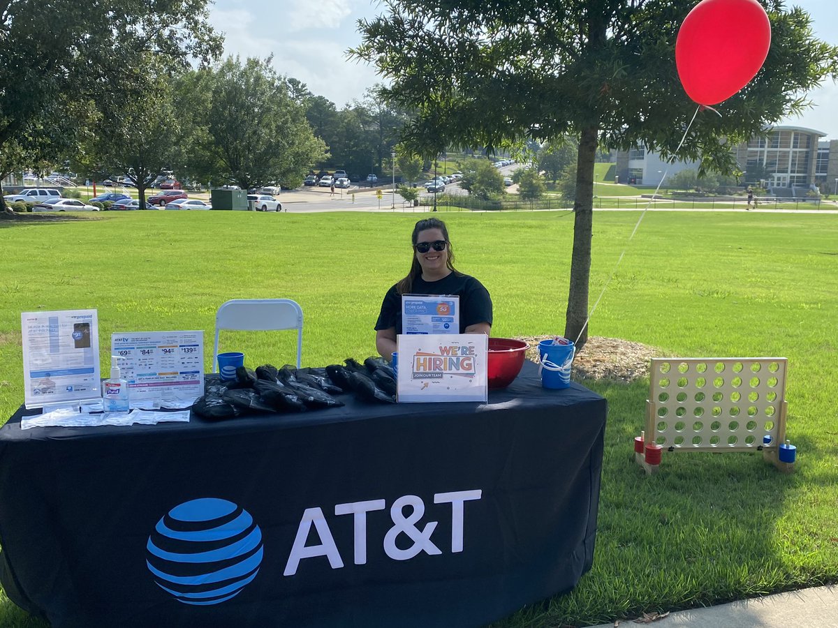 @as303t and <a href="/3rikaGrace/">Erika Grace</a> continue to build bridges in the #Jonesboro community. Thank you <a href="/ArkansasState/">Arkansas State</a> for inviting us to the Community Fair! #FanForce #KAMO #WinMoore #SOSA <a href="/JenniferMossbu1/">Jennifer Crouch</a> <a href="/carlieasullivan/">Carlie Sullivan</a> <a href="/Brandonhhallman/">Brandon Halman</a> <a href="/tj5889/">KJ</a> <a href="/AlyssaMoore_12/">Alyssa Moore</a>