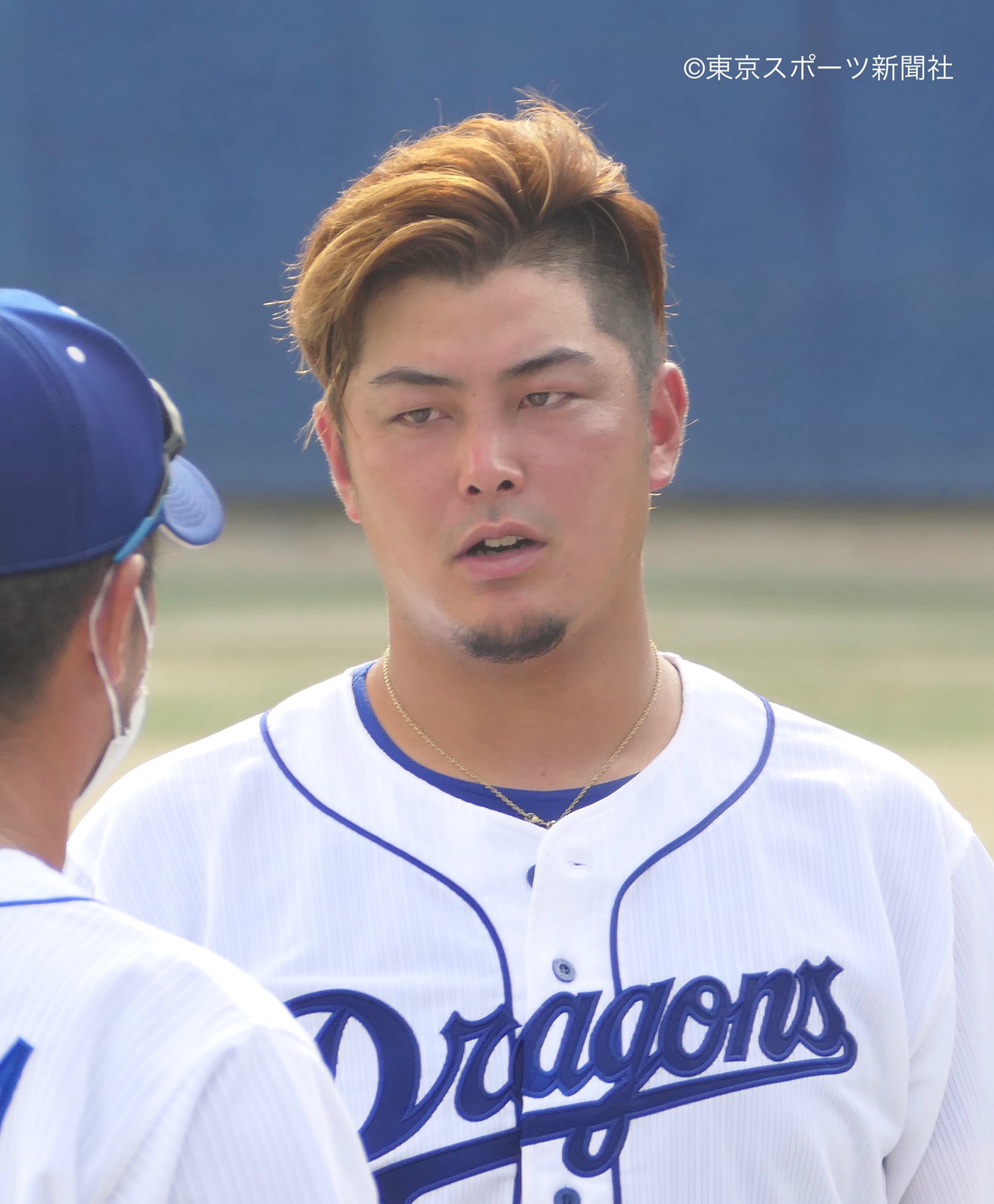 中日ドラゴンズ　山下斐紹　手袋　着用 中日ドラゴンズ 山下斐紹 手袋 着用 （東スポ 中日ドラゴンズ