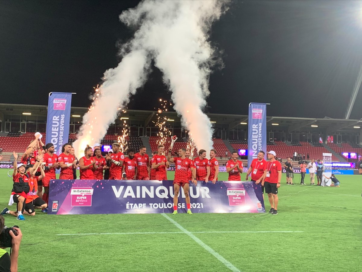 Samedi dernier, le premier 1er Championnat de rugby à 7 faisait étape dans la capitale mondiale du rugby ! 
<a href="/supersevens/">IN EXTENSO SUPERSEVENS Rugby</a> 🔥
Nos AMOSciens étaient de la partie et ont contribué à l'organisation de ce grand temps fort ! 🏉#ExpérienceProfessionnelles #Event #MissionsOpérationnelles