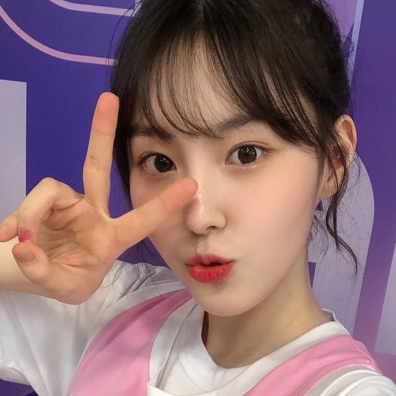 ใครรู้จักน้องผู้หญิงในรูปหรือว่าเคยเห็นผ่านๆเรารบกวนช่วยรีทวิตหน่อยค่ะ น้องเเมสรึยัง😿😭