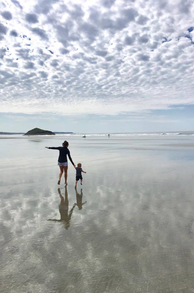 TheGrayTeamUkee's tweet photo. A magical place for the whole family 😄
Photo by Nan Birnie
#StartLivingInUkee #RealEstate #Ucluelet #Beach #Photography #CoastSmart #Waves #Ocean https://t.co/Q2Ba0TUNRX