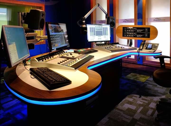 MikesPowerPlay's tweet photo. Tonight on #Powerplay 

@ShannonsideFM
@Sharon_Corr
@ryanmcmusic
@keithcolemusic
#JackJoyce
@pasheehy
@Sacktheband
@_NOAH_Music
@iamfournights
@GrahamCoe8
@thepalemusic
 @JohnSpillane_
@PaulineScanlonX
@MickFlannery
@SoundsofSON
@TommyKeyesMusic
@iamcherrydragon
@yellowheadtunes https://t.co/FFUSsdV6A4