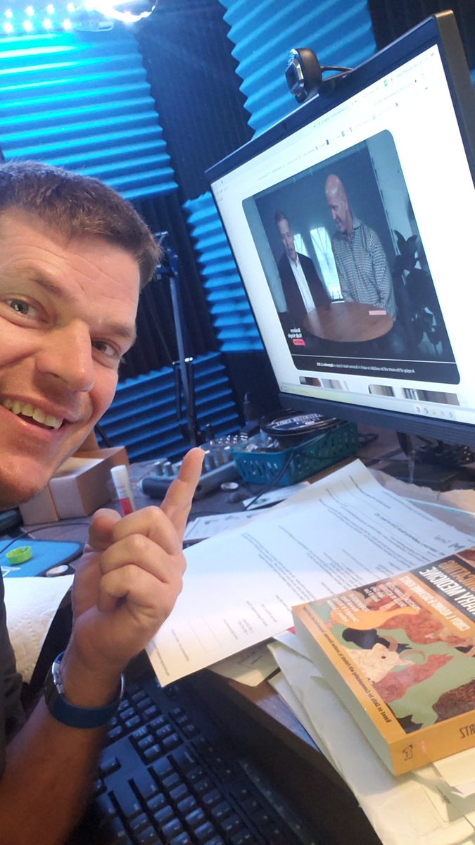 Settling in for another #businessmadesimple livestream. Hoping to learn new ways to keep a great team at #familypethealth as we continue to grow!