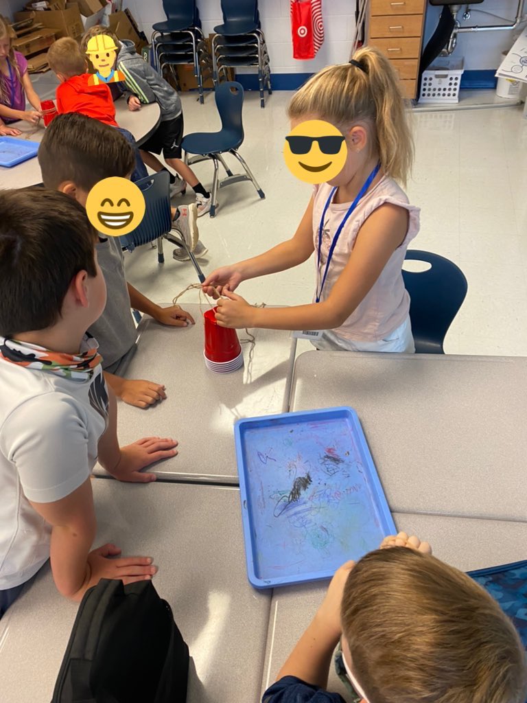 megan__burnette's tweet image. 3rd graders at @NorthshoreES are working to develop a tool that will remove hazardous materials from a construction site. #KCSSTEM