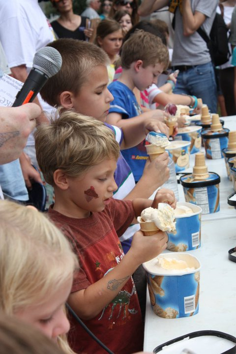 The Drake House tweet media